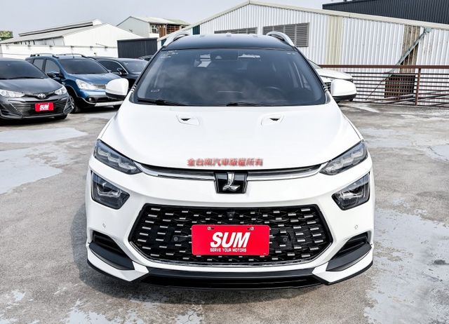 一手車 只跑3.7萬 ACC AEB 車道偏離 自動停車 盲點 環景 電動尾門 HUD 衛星導航 iKEY 原鈑件!  第4張相片
