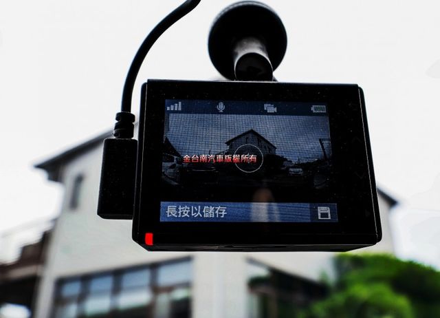 IS300H 只跑13.5萬 定速 雙電動熱椅 雙區恆溫 iKEY HID頭燈 TCS ABS 里程保證 可全貸!  第15張相片