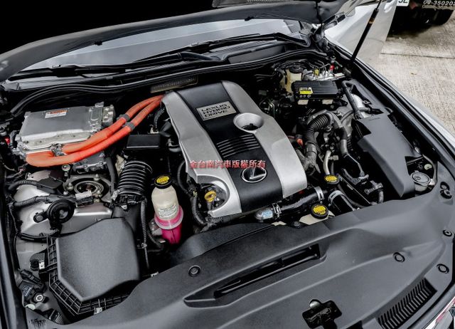IS300H 只跑13.5萬 定速 雙電動熱椅 雙區恆溫 iKEY HID頭燈 TCS ABS 里程保證 可全貸!  第20張相片