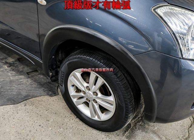 頂級版有輪弧 15年式 只跑10萬 全車原板件 原廠影音 ABS 雙安 恆溫 中冷 附全額發票 可全貸 事業打拼幫手!  第7張相片
