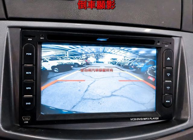 頂級版有輪弧 15年式 只跑10萬 全車原板件 原廠影音 ABS 雙安 恆溫 中冷 附全額發票 可全貸 事業打拼幫手!  第15張相片