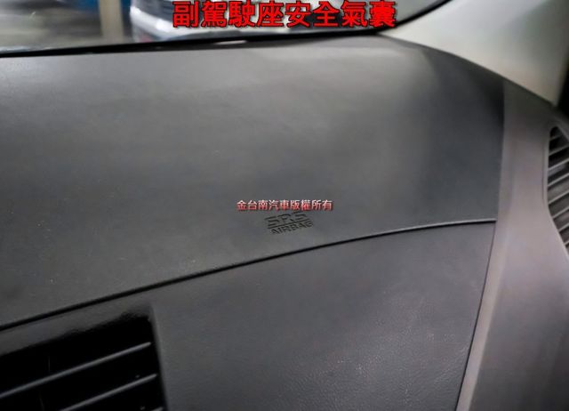 頂級版有輪弧 15年式 只跑10萬 全車原板件 原廠影音 ABS 雙安 恆溫 中冷 附全額發票 可全貸 事業打拼幫手!  第17張相片