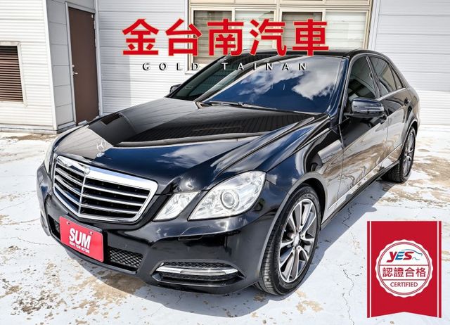 總代理 13年式 E300 Avantgarde 252匹馬力 天窗 雙記憶椅 倒車顯影 NAVI 全車八安 全車原板件  第1張相片