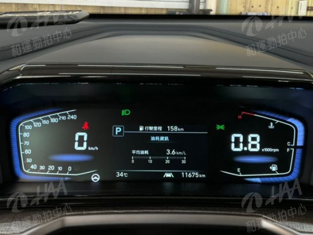 只跑1.1萬 全景天窗 電動椅 電滑門 環景 衛星導航 車載系統 ACC AEB 原鈑件 LED頭尾燈!  第4張相片