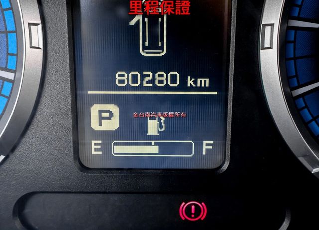 附全額發票 定速 ABS TCS 雙安 電折後視鏡 後座出風口 倒車顯影 一手車 全車原鈑件 里程保證!  第13張相片