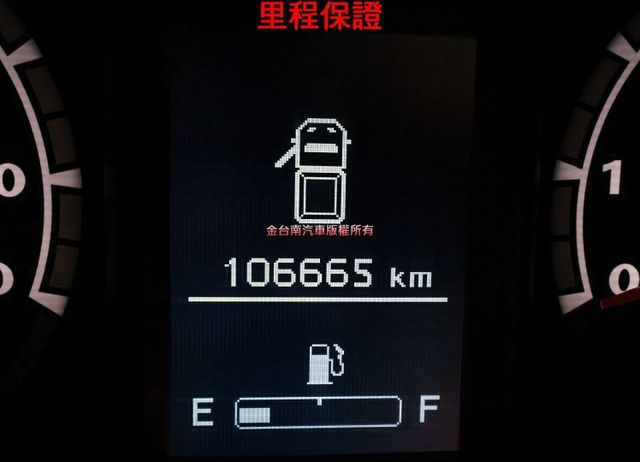 貨框 附全額發票 少跑里程保證 全車原板件 倒車顯影 TCS 車況超好 可全貸 不用殺價就很便宜!  第10張相片