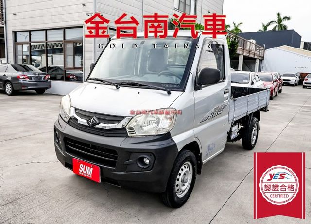 框式 只跑13.7萬 全車原鈑件 音響主機 里程保證 打拼事業好幫手 附全額發票!  第1張相片