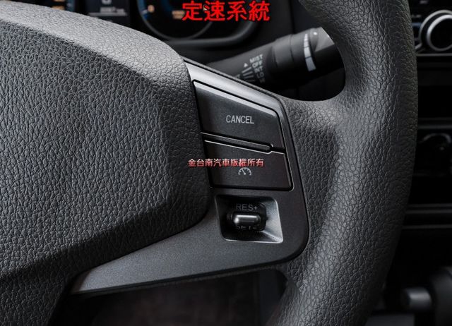 A210 一手只跑2千 自排 載重950KG 貨台長度2,410mm TCS ABS 定速 盲點 附全額發票 可全貸  第13張相片