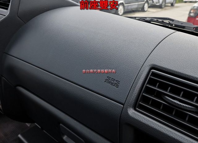 A210 一手只跑2千 自排 載重950KG 貨台長度2,410mm TCS ABS 定速 盲點 附全額發票 可全貸  第17張相片
