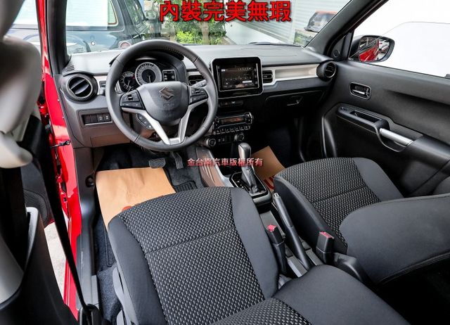 輕油電 都會通勤小車 只跑29KM 根本新車 AEB 車道偏離 車載系統 iKEY 恆溫 全車六安 可全貸!  第9張相片