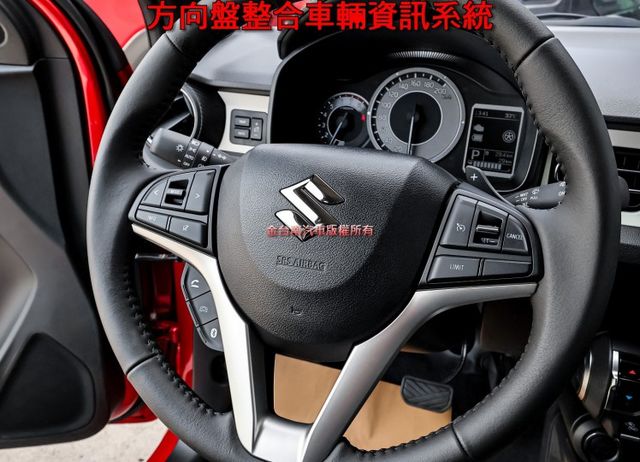 輕油電 都會通勤小車 只跑29KM 根本新車 AEB 車道偏離 車載系統 iKEY 恆溫 全車六安 可全貸!  第12張相片