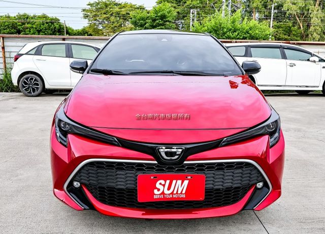 旗艦版 一手車 只跑2.8萬 原廠保養 全車原板件 LV2 電動椅 HUD 18吋鋁圈 快撥 盲點 可全貸!  第4張相片