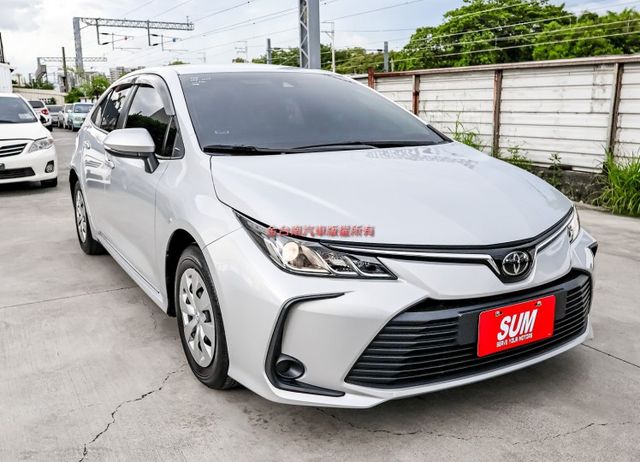 一手車 只跑1.6萬 ACC AEB 車道維持 電折後視鏡 九安 原廠保養 里程保證 可全貸!  第4張相片