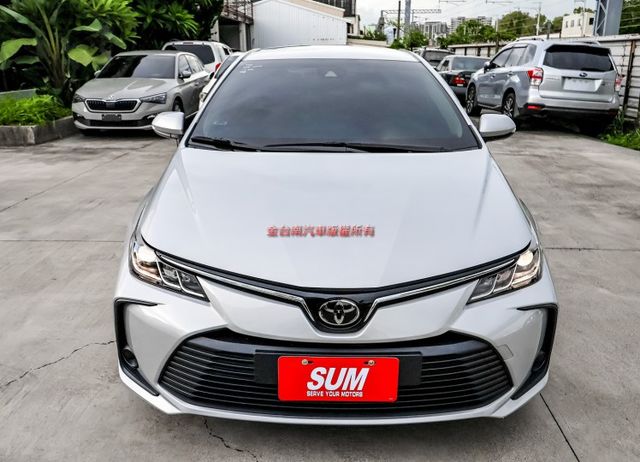 一手車 只跑1.6萬 ACC AEB 車道維持 電折後視鏡 九安 原廠保養 里程保證 可全貸!  第5張相片