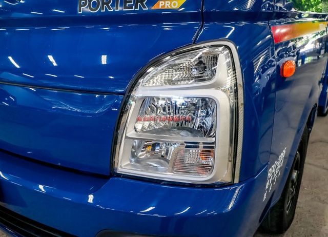 自排 框式 花板 9.6呎 只跑4.1萬 一手車 原鈑件 TCS ABS 倒車顯影 附全額發票 里程保證 打拼事業好幫手  第7張相片