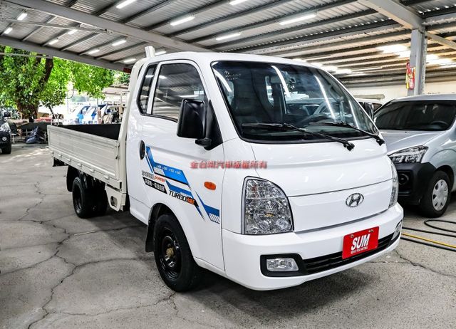 大單廂 自排 TCS  一手車 只跑4.1萬 里程保證 附全額發票 可全貸 事業打拼好幫手!  第5張相片