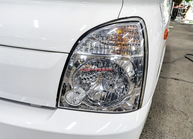 大單廂 自排 TCS  一手車 只跑4.1萬 里程保證 附全額發票 可全貸 事業打拼好幫手!  第7張相片