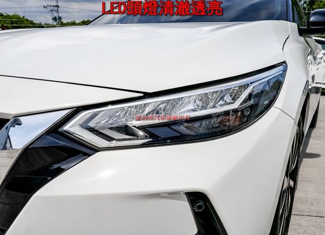尊爵智駕版 只跑1.3萬 17吋鋁圈 前後雙雷達 環景 ACC AEB 車道偏離 盲點 iKEY 六安 一手車 原鈑件  第5張相片