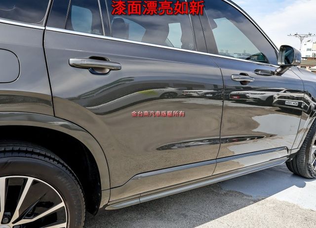 B5M 12月出厰22年領牌 一手原板件 AWD 全景天窗 雙記憶椅 250匹馬力 LV2 環景 車載系統 可全貸!  第6張相片