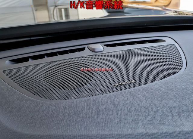 B5M 12月出厰22年領牌 一手原板件 AWD 全景天窗 雙記憶椅 250匹馬力 LV2 環景 車載系統 可全貸!  第16張相片