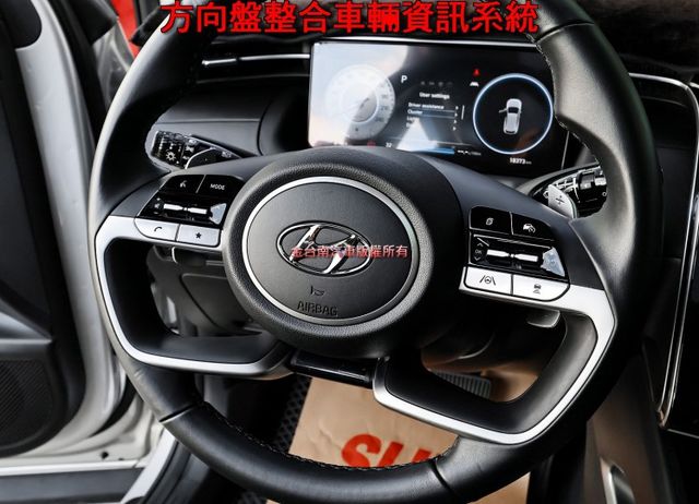 GLT-B 汽油旗艦 一手只跑1.8萬 全景天窗 電動椅 ACC 車道維持 車載系統 環景 電動尾門 原板件 可全貸!  第12張相片