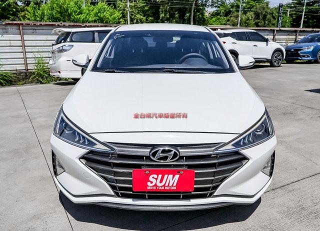 小改款 只跑3.2萬 ABS TCS 六安 一手車 里程保證 代步通勤最佳選擇!  第5張相片