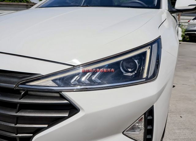 小改款 只跑3.2萬 ABS TCS 六安 一手車 里程保證 代步通勤最佳選擇!  第6張相片