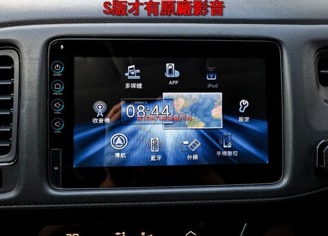 S頂級版 18年式 LED頭燈 原廠影音 NAVI 全車八安 一手車 少跑里程保證 可全貸 不用殺價就很便宜!  第16張相片