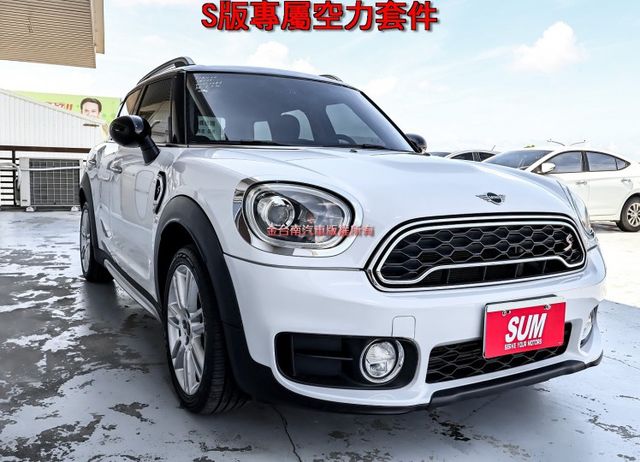 S版 2.0渦輪 192匹馬力 只跑5.7萬 里程保證 空力套件 雙電動椅 電動尾門 原廠影音 可全貸 不用殺價就很便宜  第3張相片