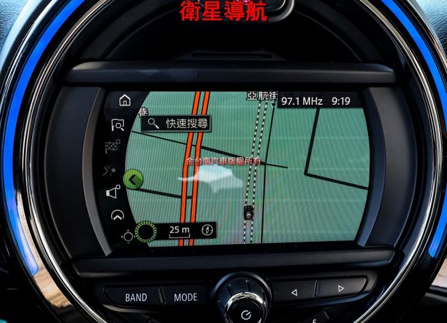 S版 2.0渦輪 192匹馬力 只跑5.7萬 里程保證 空力套件 雙電動椅 電動尾門 原廠影音 可全貸 不用殺價就很便宜  第14張相片