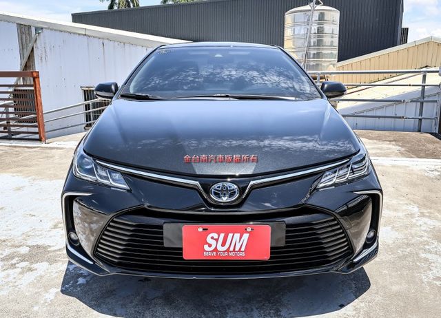 油電尊爵版 一手車 只跑3.9萬 全車原板件 原廠保固中 ACC AEB 車道維持 iKEY 恆溫 九安 可全貸!  第4張相片