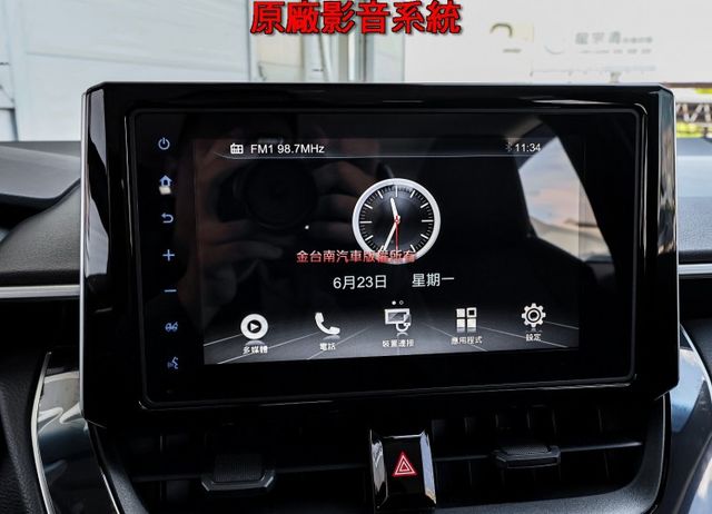 油電尊爵版 一手車 只跑3.9萬 全車原板件 原廠保固中 ACC AEB 車道維持 iKEY 恆溫 九安 可全貸!  第17張相片