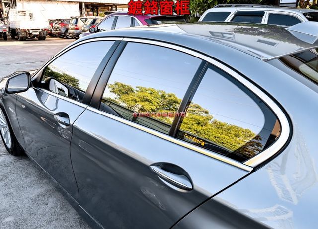 總代理 523i 一年只跑不到七千 全車原板件 天窗 雙電動椅 iKEY 雙區恆溫 204匹馬力 可全貸!  第6張相片