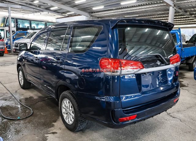 中冷 定速 ABS 雙安 倒車顯影 少跑里程保證 全車原板件 附全額發票 可全貸 不用殺價就很便宜!  第2張相片