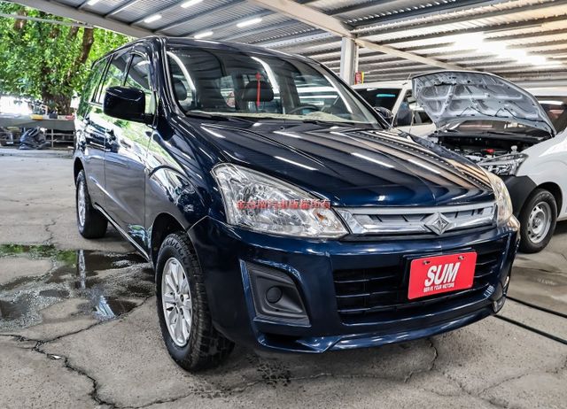 中冷 定速 ABS 雙安 倒車顯影 少跑里程保證 全車原板件 附全額發票 可全貸 不用殺價就很便宜!  第5張相片