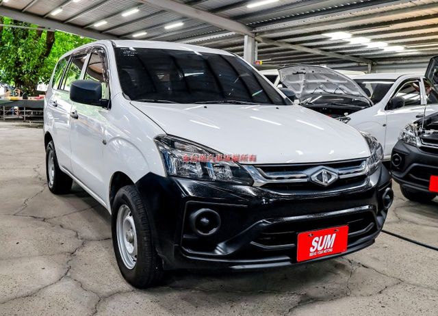 附全額發票 一手 全車原鈑件 ABS TCS 雙安 里程保證 打拼事業好幫手!  第5張相片