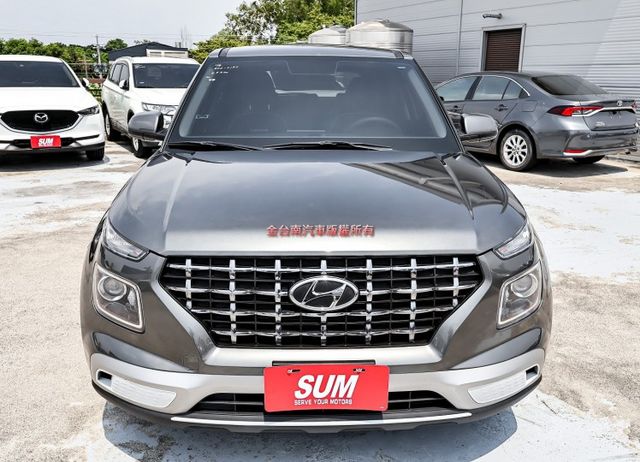 通勤代步好選擇 一手車 只跑3.9萬 原廠保養 車況超好 ABS TCS 原廠影音 全車六安 可全貸 不用殺價就很便宜!  第6張相片