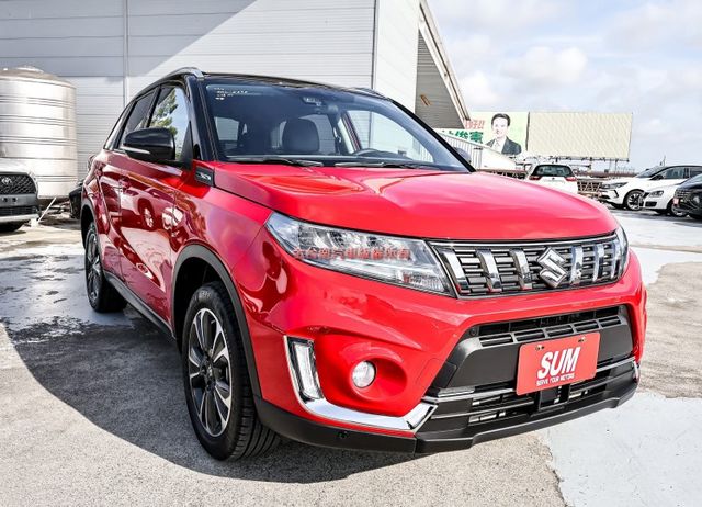 4WD頂級原廠試乘車 24年式24/9領牌 只跑292KM ACC AEB 車道偏離 車載系統 恆溫 全車原板件 可全貸  第3張相片