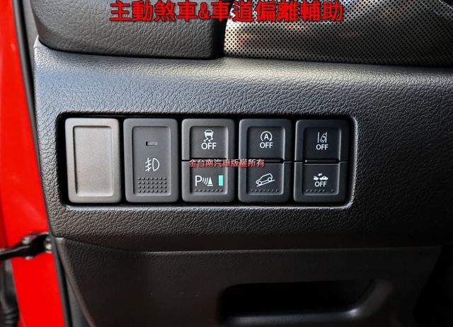 4WD頂級原廠試乘車 24年式24/9領牌 只跑292KM ACC AEB 車道偏離 車載系統 恆溫 全車原板件 可全貸  第11張相片