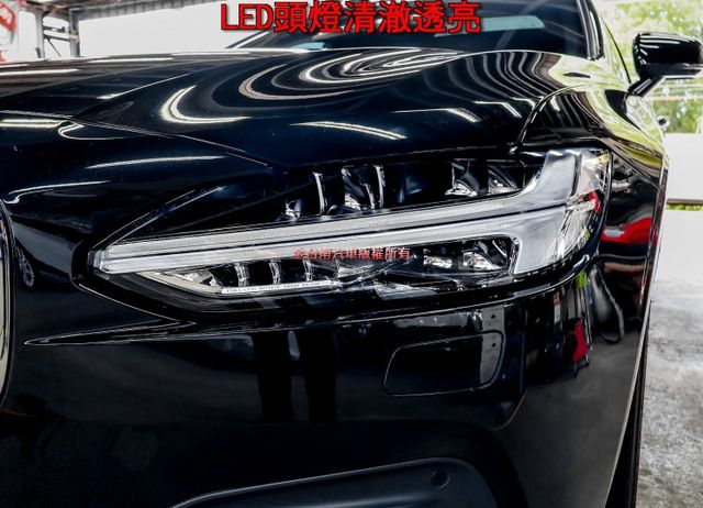 長軸 四輪剛換全新胎 只跑3.7萬 原廠保養 全景天窗 記憶椅 雙電動椅 ACC AEB 車道偏離 車載系統 電動尾門  第5張相片