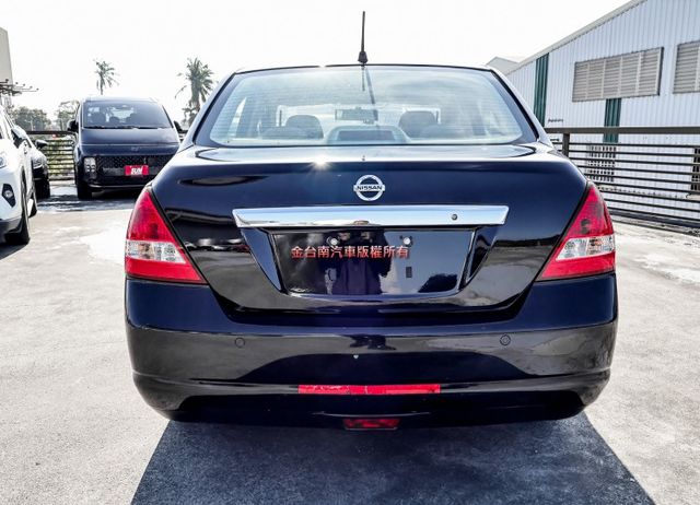 四輪剛換全新胎 只跑7.6萬 雙安 原鈑件 電動後視鏡 里程保證 代步通勤最佳選擇!  第3張相片