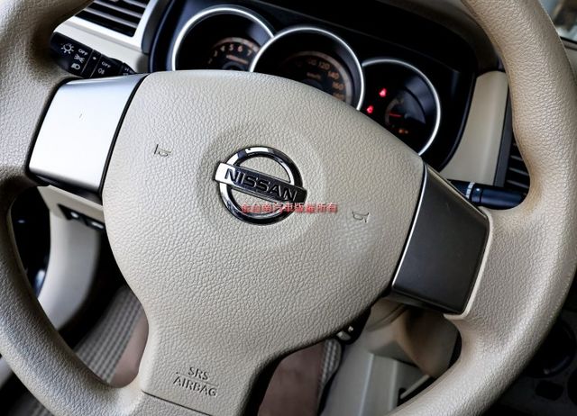 四輪剛換全新胎 只跑7.6萬 雙安 原鈑件 電動後視鏡 里程保證 代步通勤最佳選擇!  第13張相片