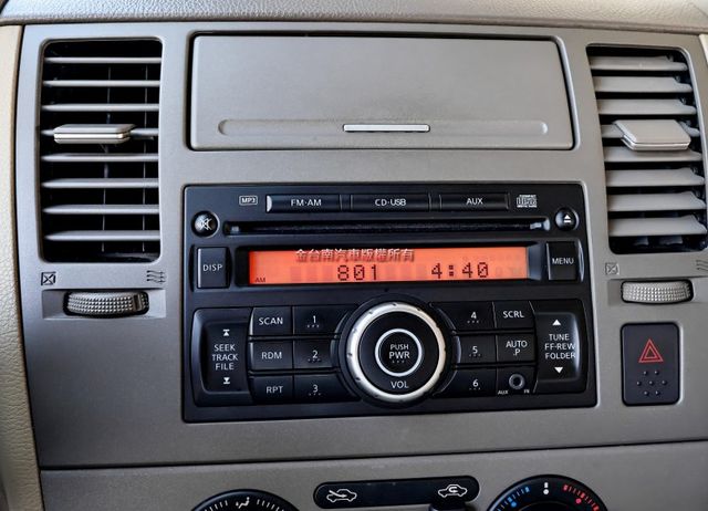 四輪剛換全新胎 只跑7.6萬 雙安 原鈑件 電動後視鏡 里程保證 代步通勤最佳選擇!  第15張相片