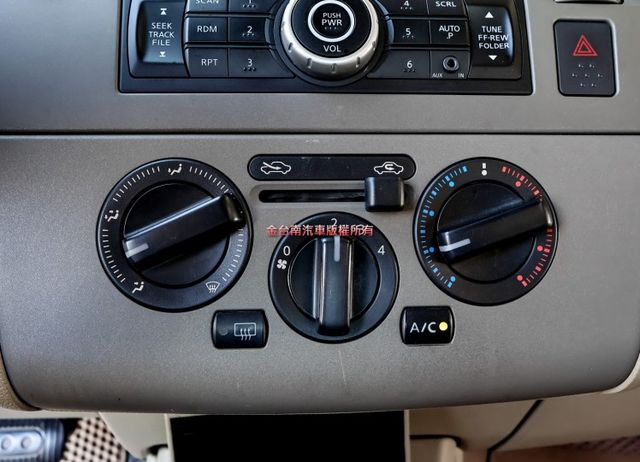 四輪剛換全新胎 只跑7.6萬 雙安 原鈑件 電動後視鏡 里程保證 代步通勤最佳選擇!  第16張相片