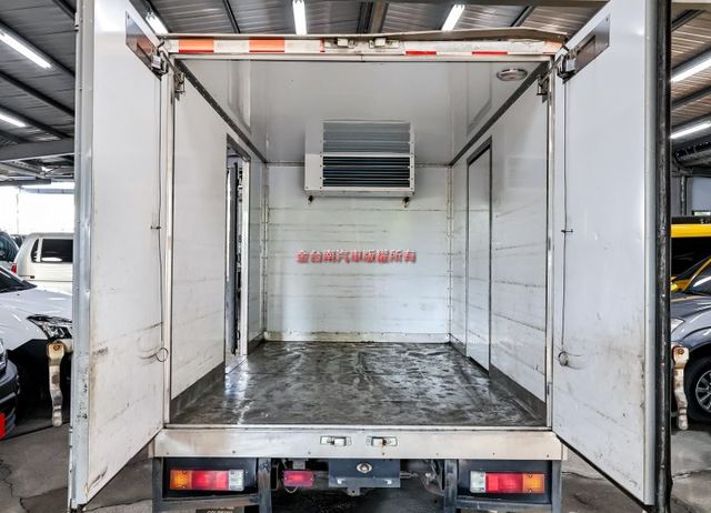 負20度冷凍箱 少跑里程保證 倒車顯影 TCS 電動窗 可全貸 不用殺價就很便宜!  第8張相片