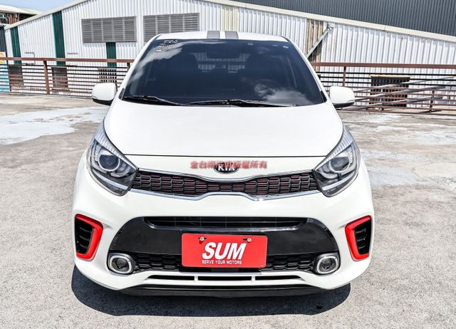 原裝進口 GT-Line 空力套件 自動煞車 iKEY 恆溫 倒車顯影 全車原板件 代步通勤好選擇 可全貸!  第5張相片