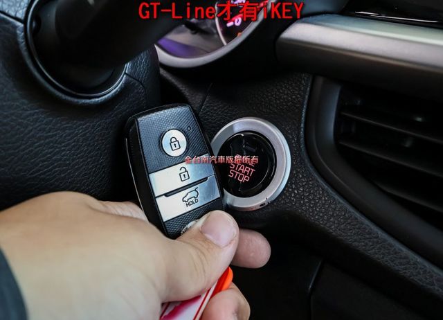 原裝進口 GT-Line 空力套件 自動煞車 iKEY 恆溫 倒車顯影 全車原板件 代步通勤好選擇 可全貸!  第15張相片