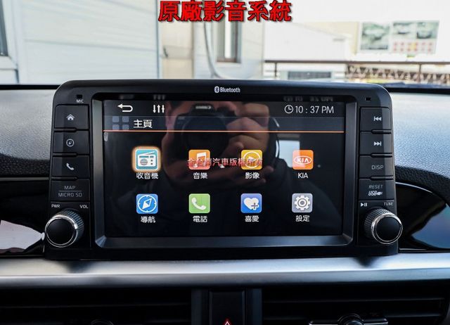 原裝進口 GT-Line 空力套件 自動煞車 iKEY 恆溫 倒車顯影 全車原板件 代步通勤好選擇 可全貸!  第16張相片