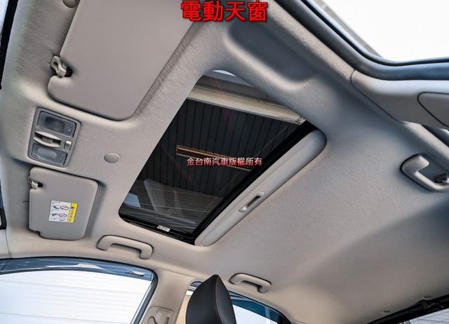 GT-Line 原裝進口 只跑1.8萬 全車原板件 天窗 大包 AEB 車道偏離 盲點 車載系統 恆溫 iKEY 可全貸  第10張相片