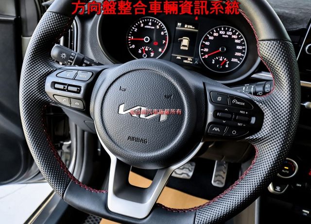 GT-Line 原裝進口 只跑1.8萬 全車原板件 天窗 大包 AEB 車道偏離 盲點 車載系統 恆溫 iKEY 可全貸  第12張相片